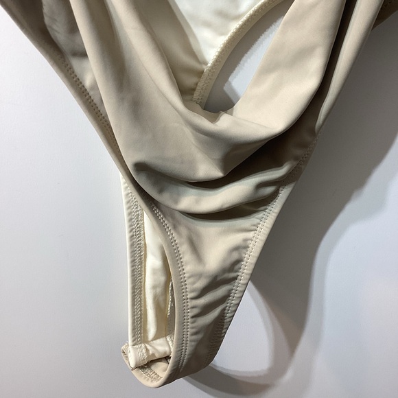 Jluxlabel Ivory Tan Aura Embellished Bodysuit Size S - Picture 2 of 15